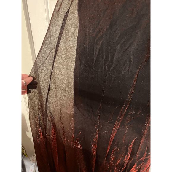 Fiesta Red and Black Shimmery Evening Prom Dress with Velvet (like) Band NWT Siz - Picture 6 of 6